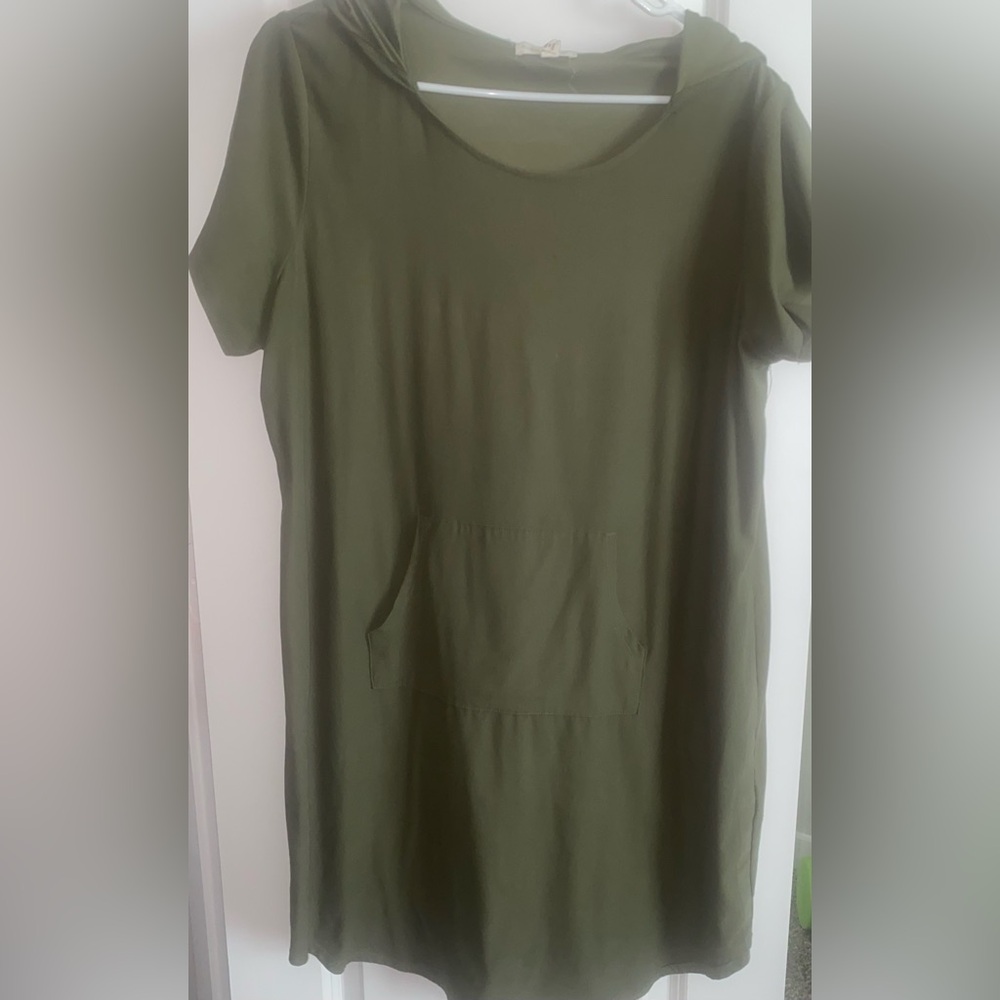 Women’s dress
